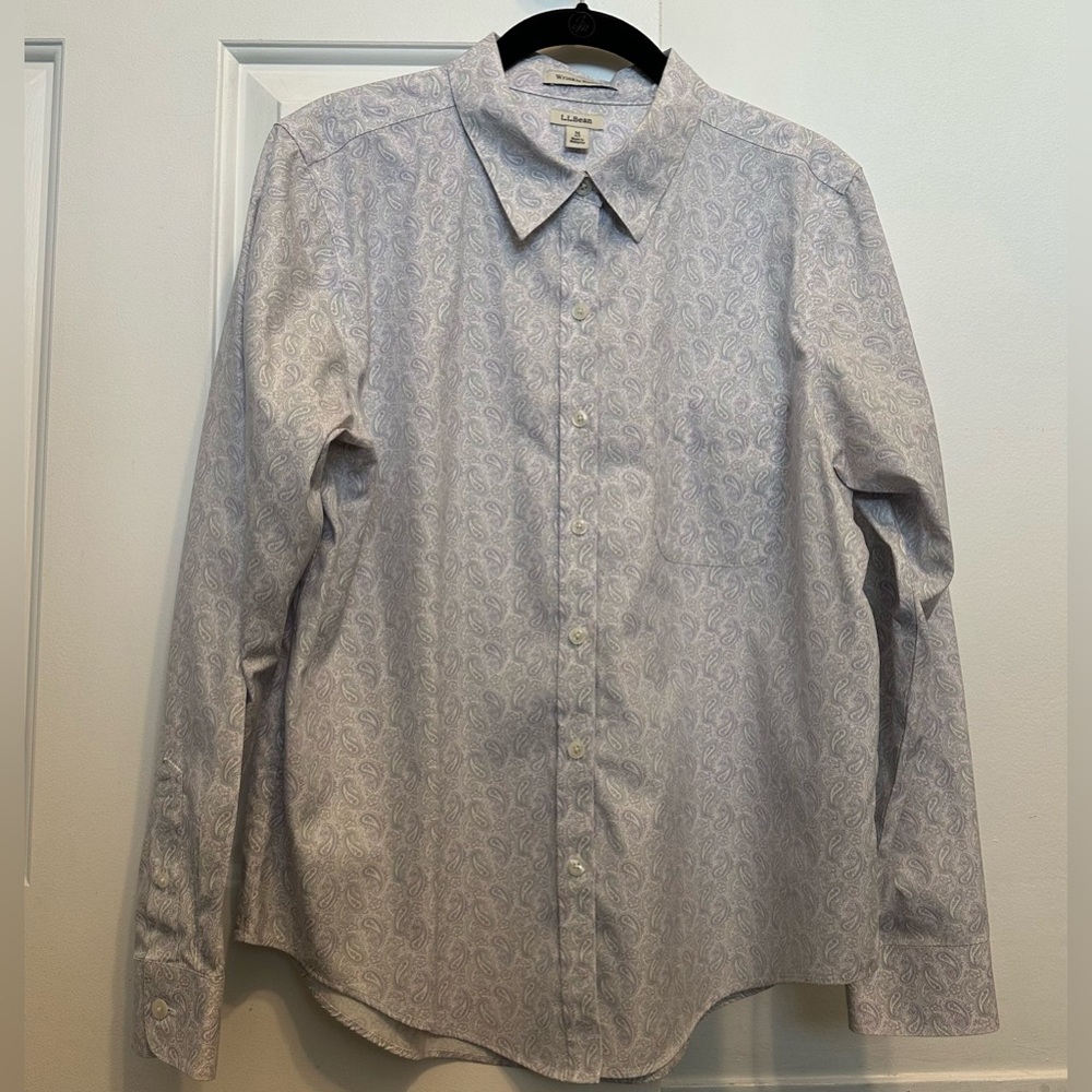 Dove Grey Paisley Petite Medium L.L. Bean Wrinkle Free Collared Shirt
